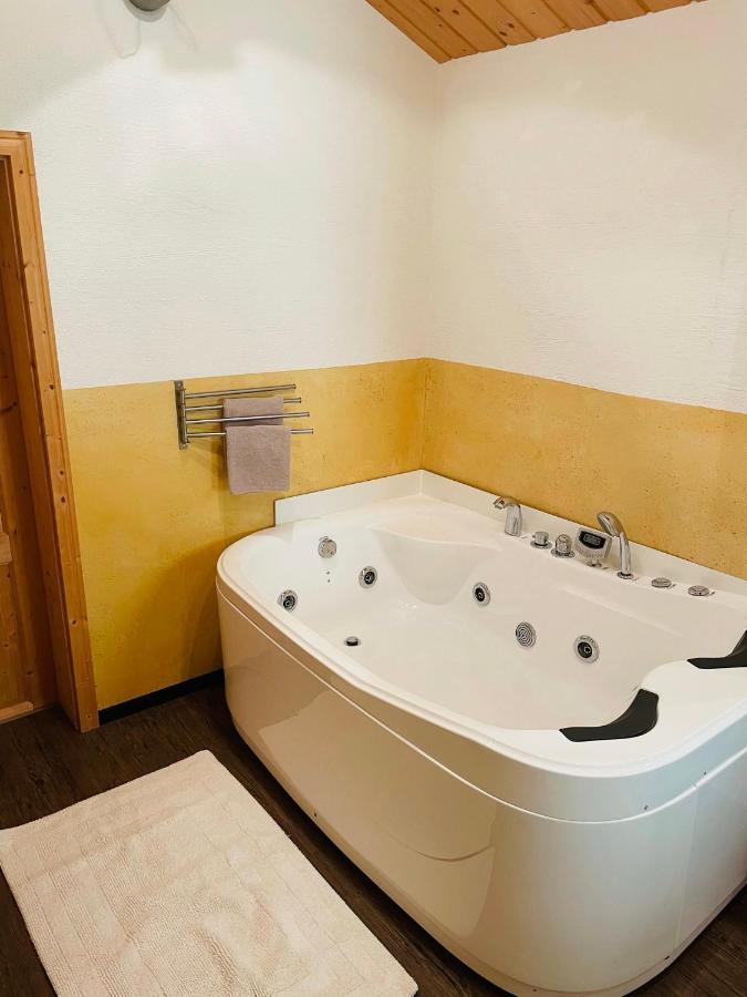 Uriges Alpen-Apartment Stefan Juen ゼー エクステリア 写真